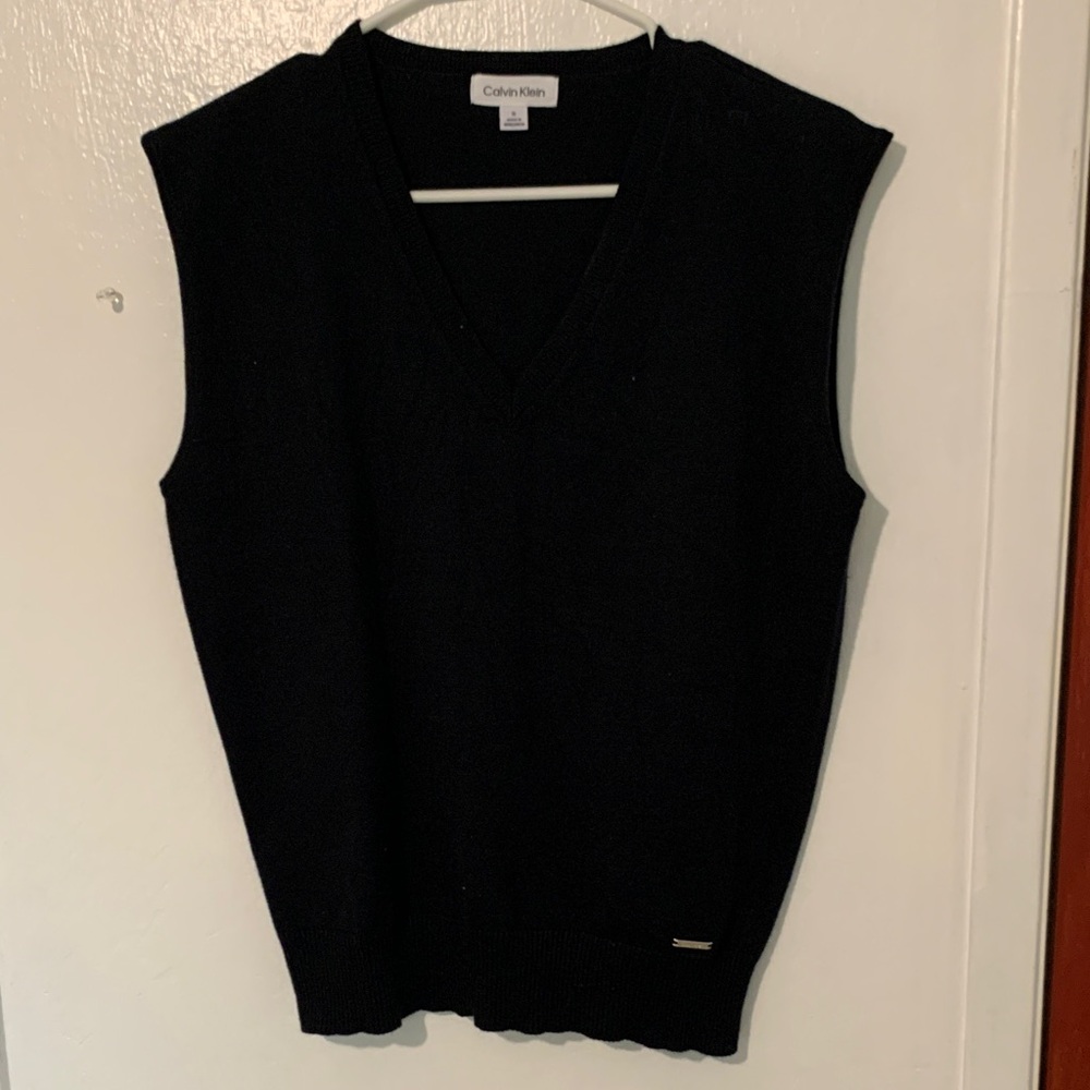 Calvin Klein women V-Neck Black Sweater Vest